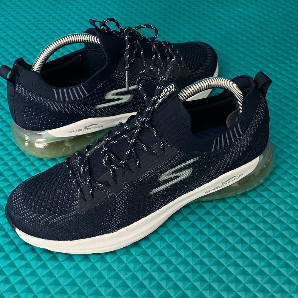 SKECHERS- AIR Women Chunky Sole Transparent Heel Lace-up Running Shoes | 9